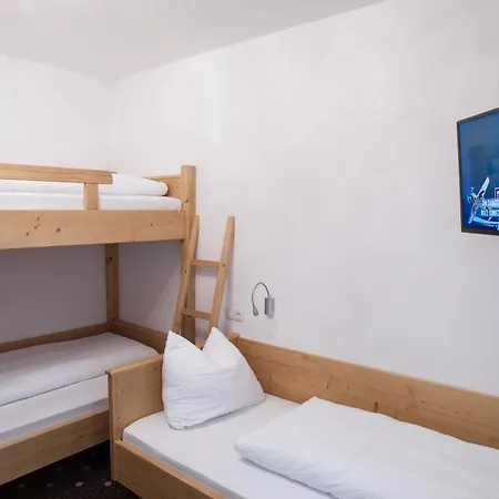 Stadlerhof Apartament *